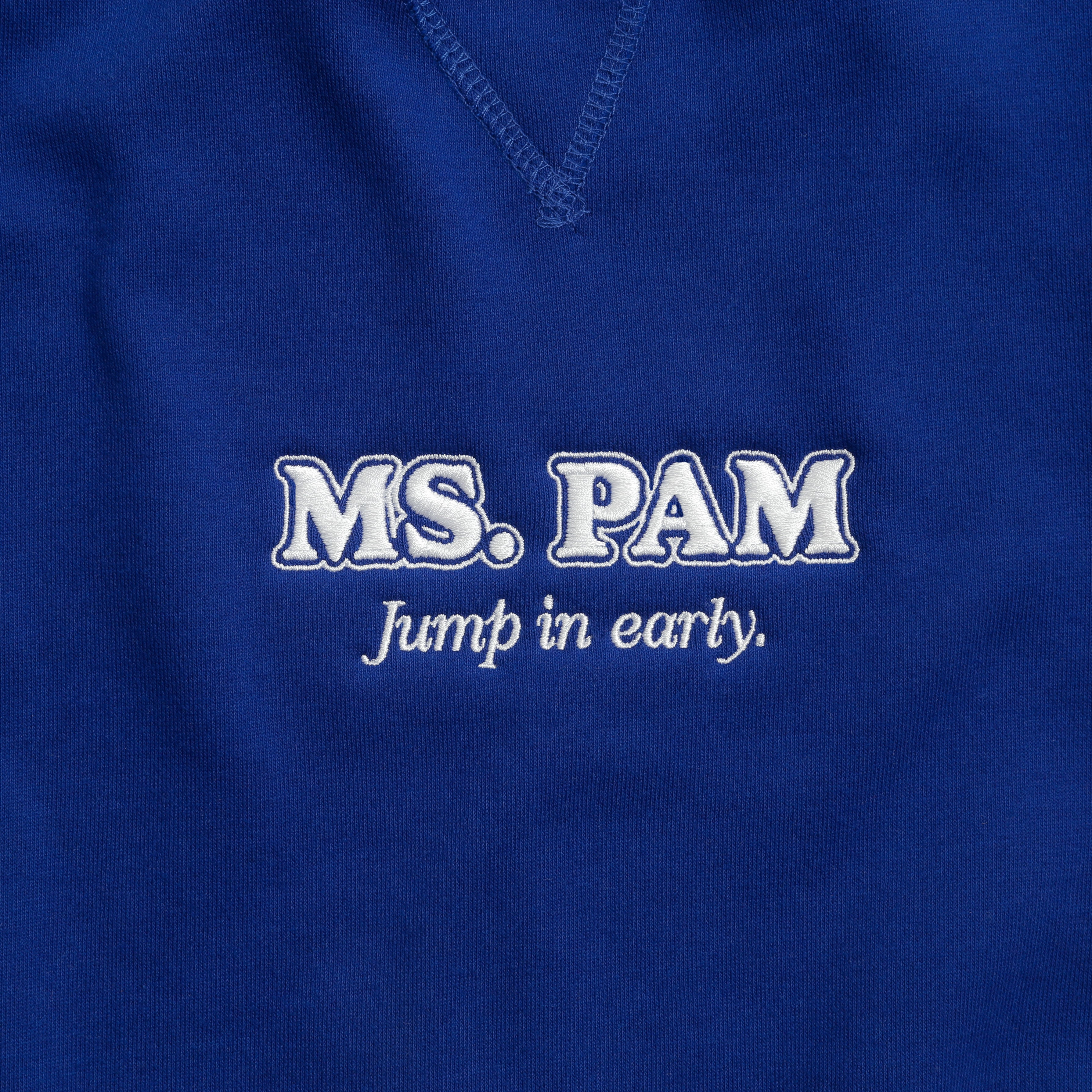 BLUE CREWNECK
